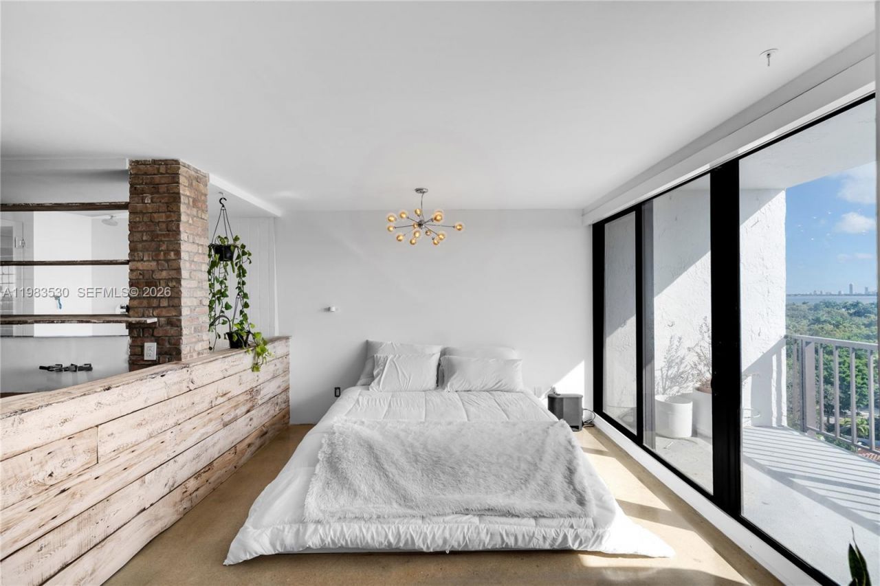 5701 Biscayne Blvd , Unit PH-9, Miami, FL 33137 Photo