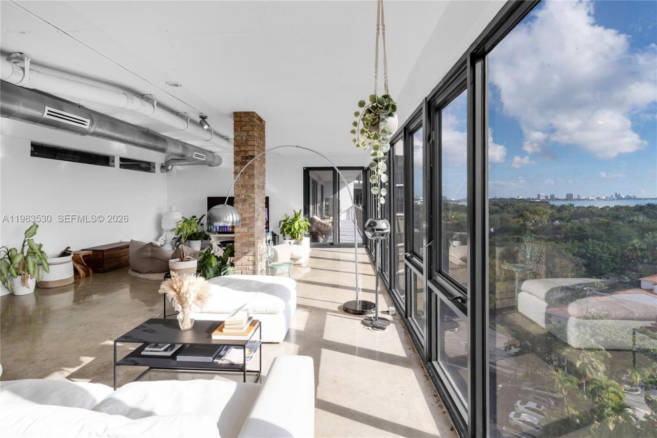 5701 Biscayne Blvd , Unit PH-9, Miami, FL 33137 Photo