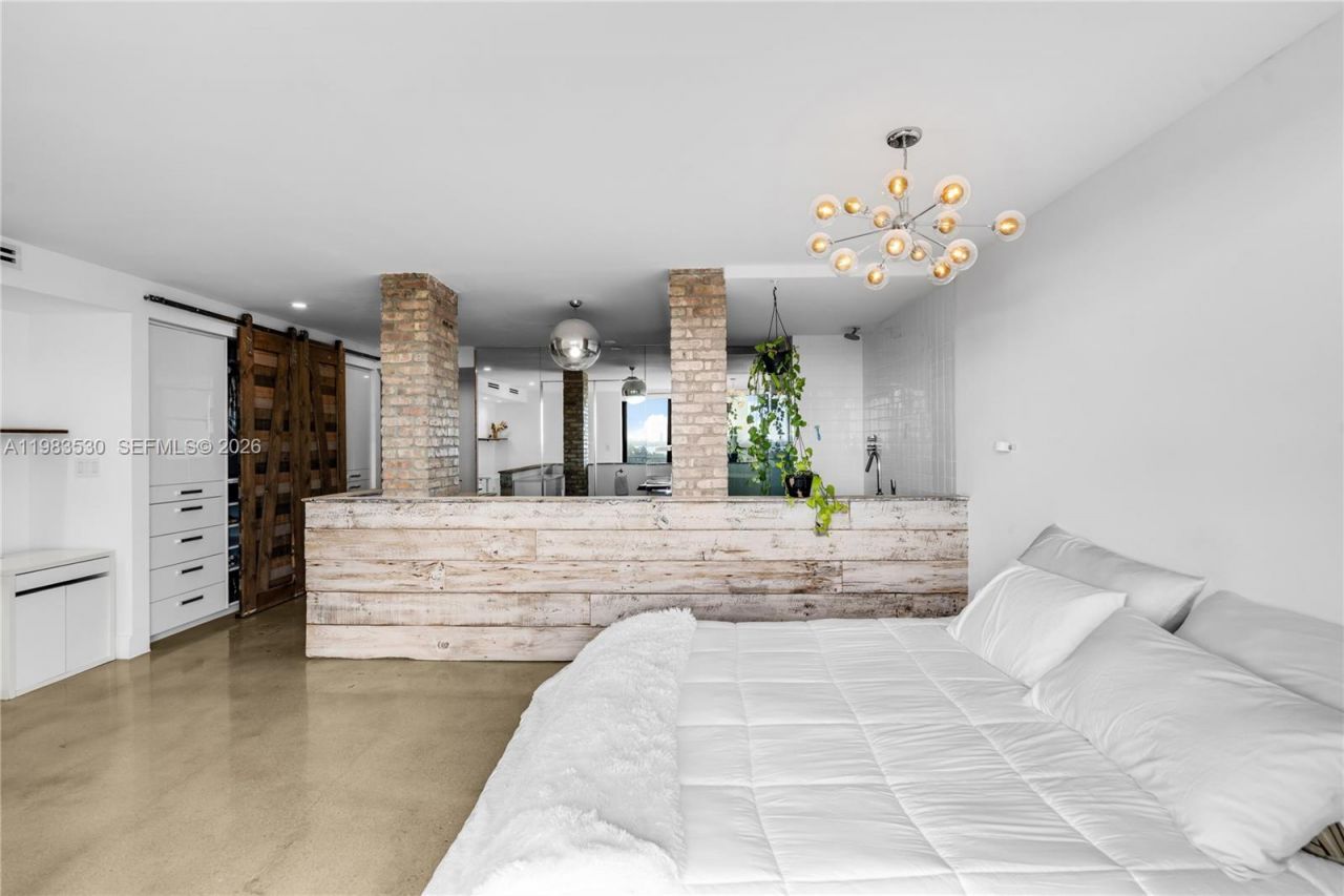 5701 Biscayne Blvd , Unit PH-9, Miami, FL 33137 Photo