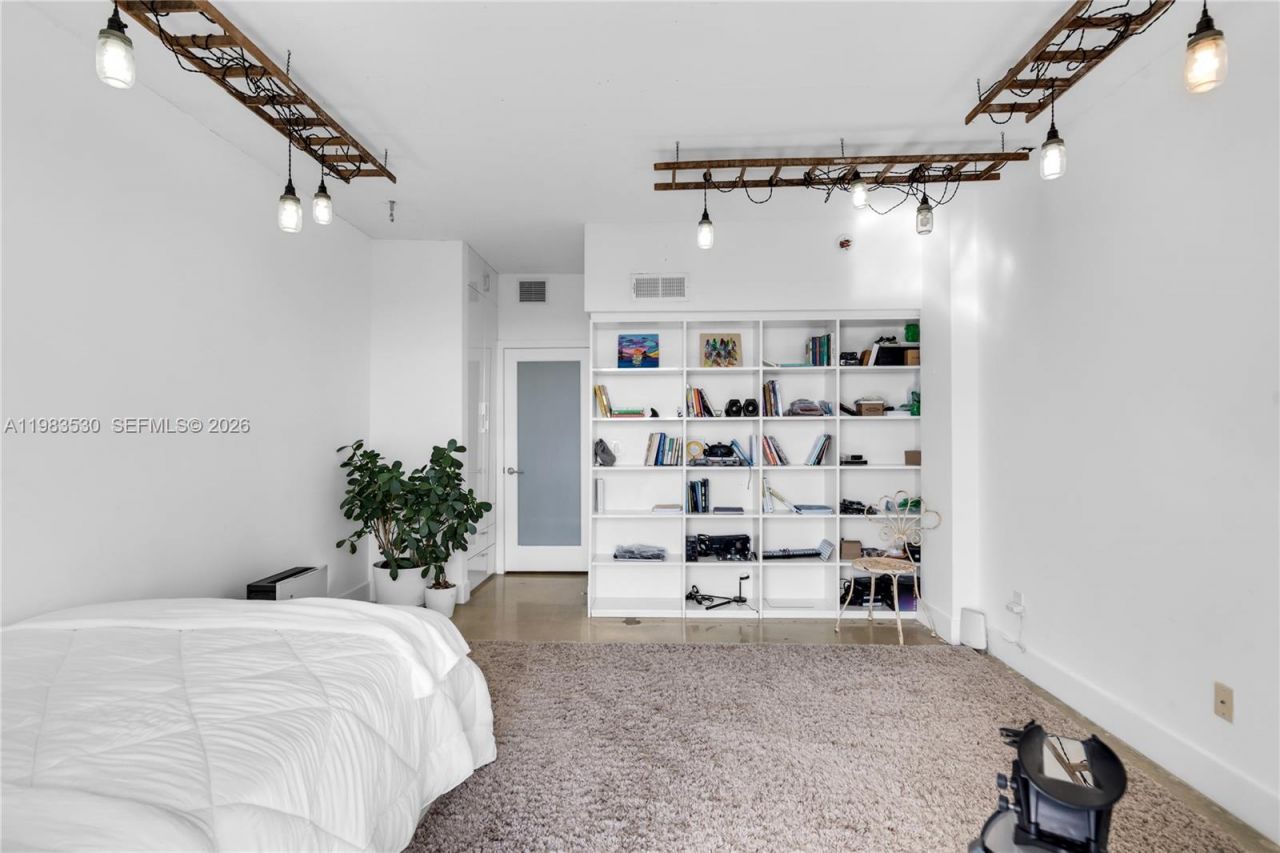 5701 Biscayne Blvd , Unit PH-9, Miami, FL 33137 Photo