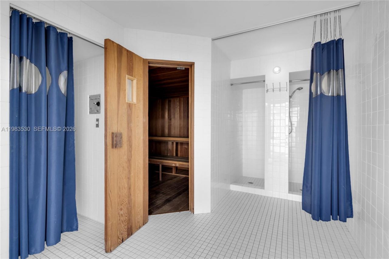 5701 Biscayne Blvd , Unit PH-9, Miami, FL 33137 Photo