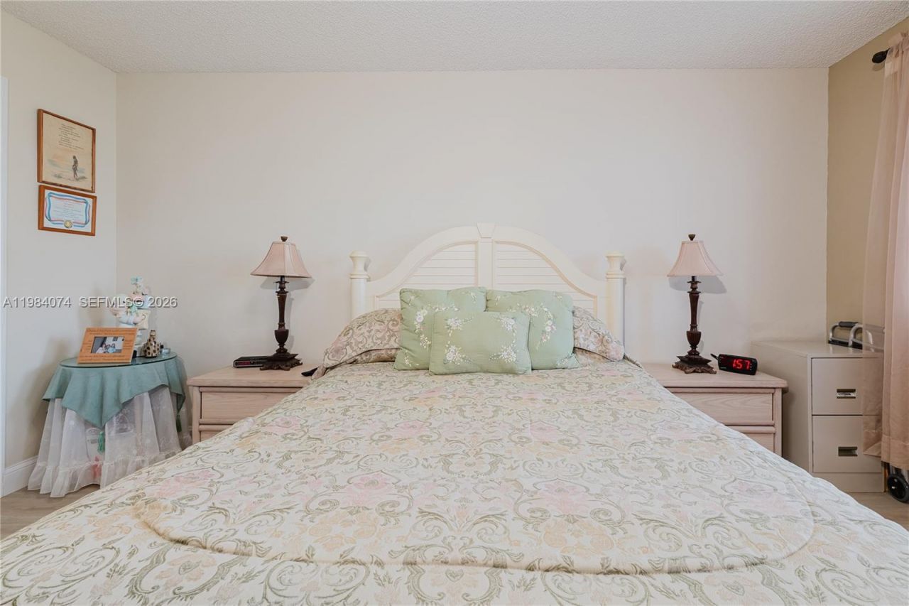 10834 W Clairmont Cir , Unit 204, Tamarac, FL 33321 Photo