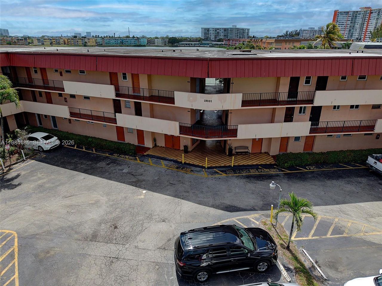 19001 NE 14th Ave , Unit 221, Miami, FL 33179 Photo