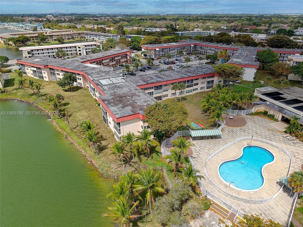 19001 NE 14th Ave , Unit 221, Miami, FL 33179 Photo