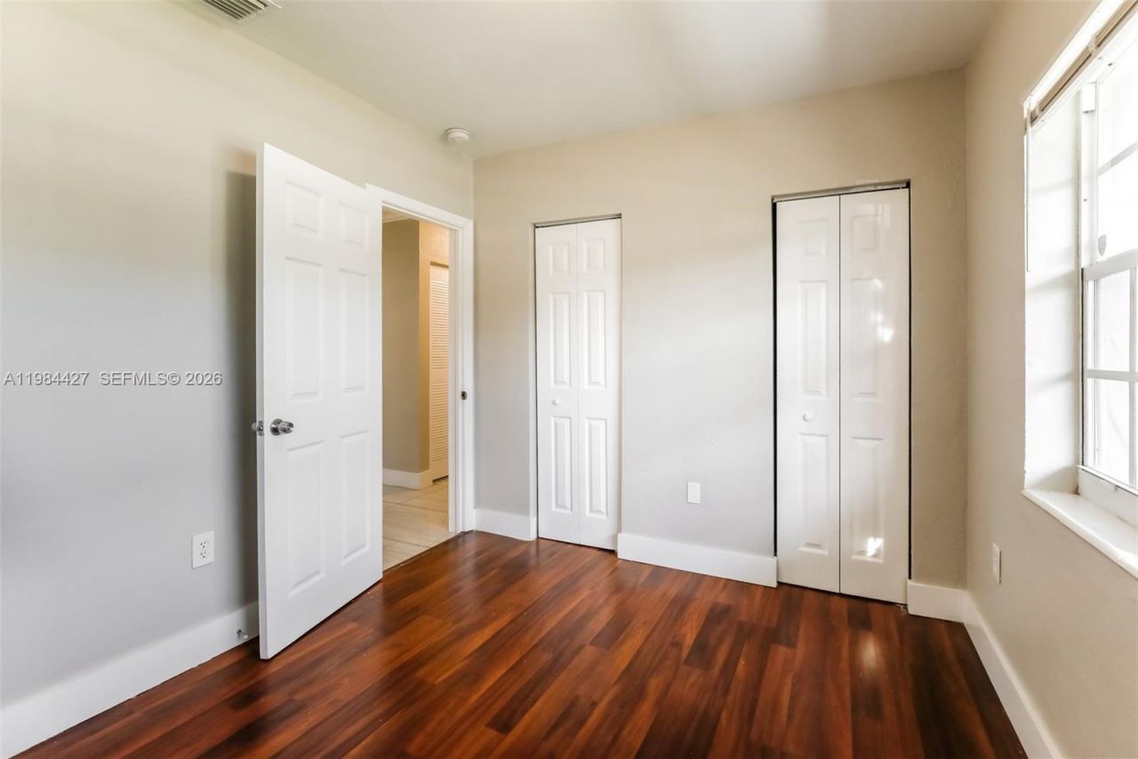 601 NW 194th St, Miami Gardens, FL 33169 Photo