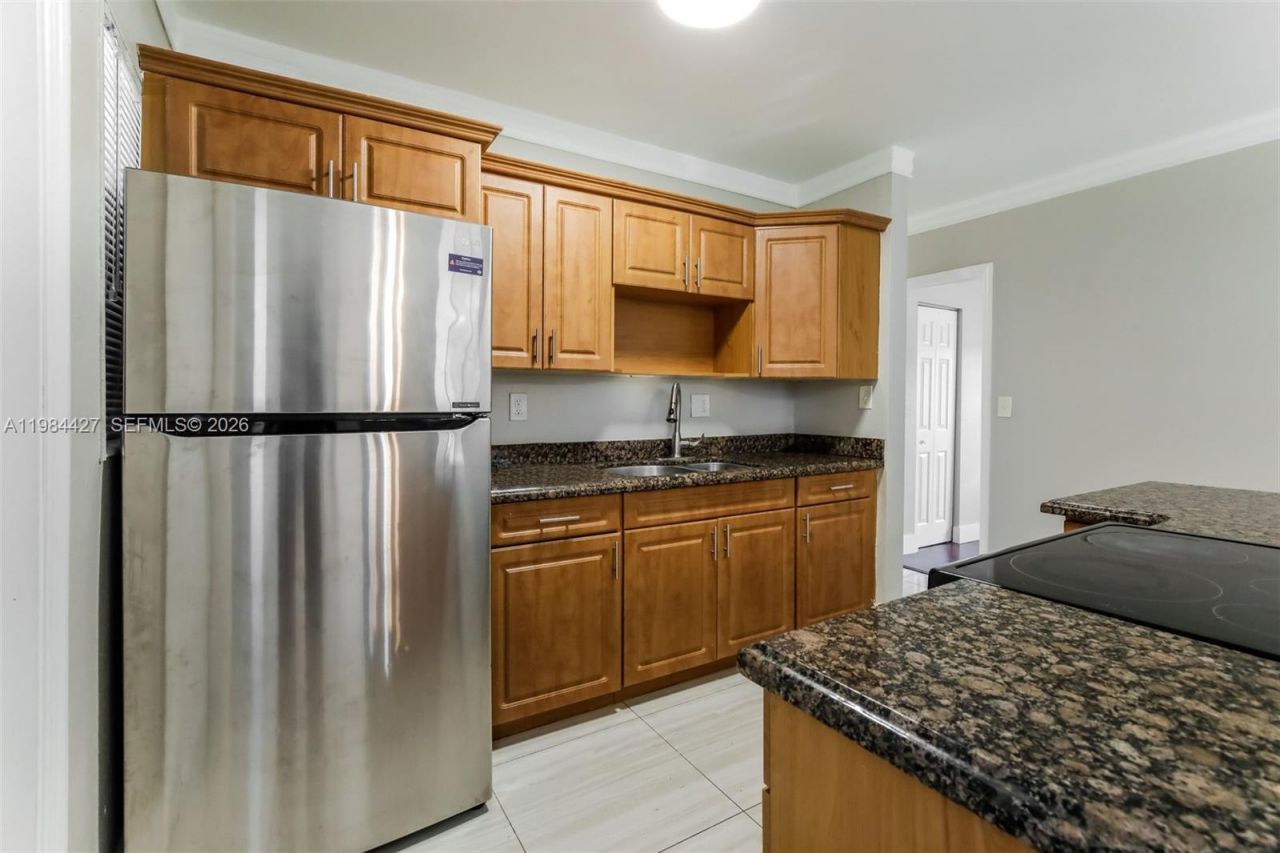 601 NW 194th St, Miami Gardens, FL 33169 Photo