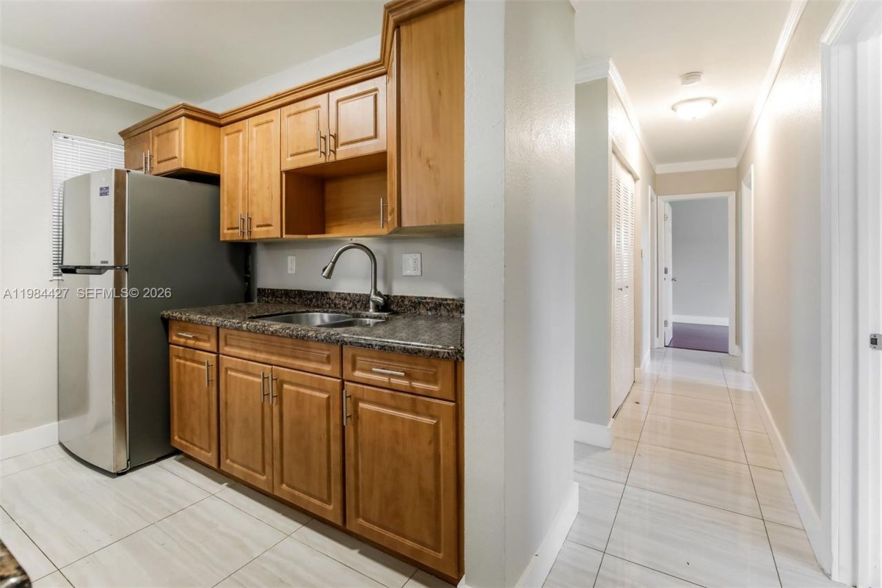 601 NW 194th St, Miami Gardens, FL 33169 Photo