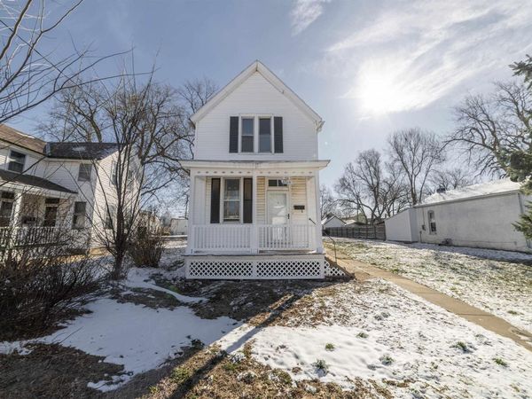 1324 N 9TH Street, Quincy, IL 62301