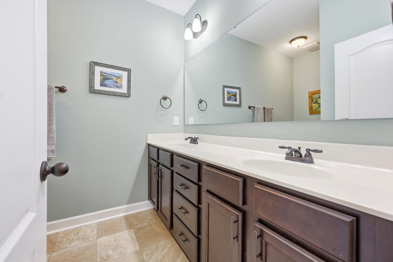 7039 Swansong Circle Photo 20