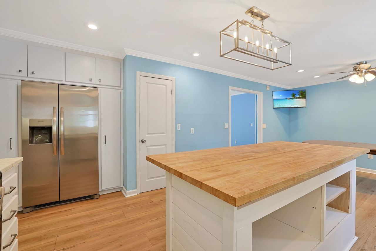 640 Belair Ave. Photo 10