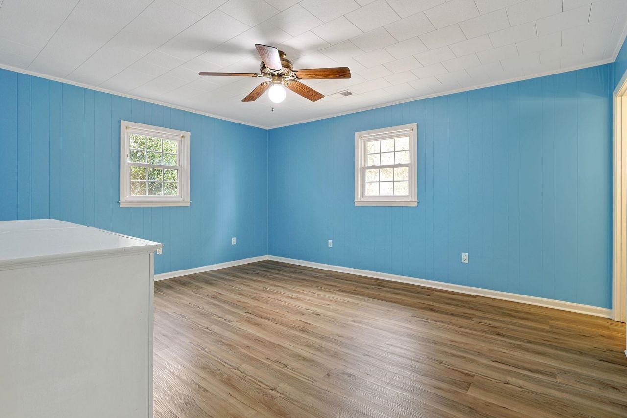 640 Belair Ave. Photo 23