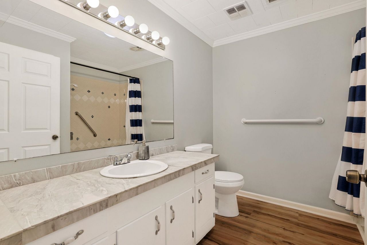 640 Belair Ave. Photo 29