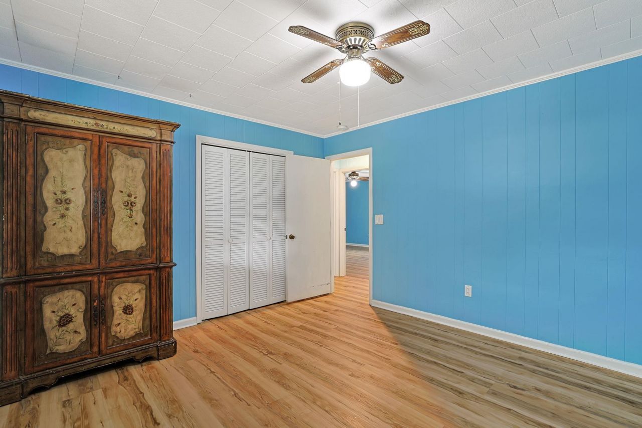 640 Belair Ave. Photo 33