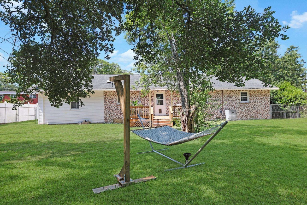 640 Belair Ave. Photo 38