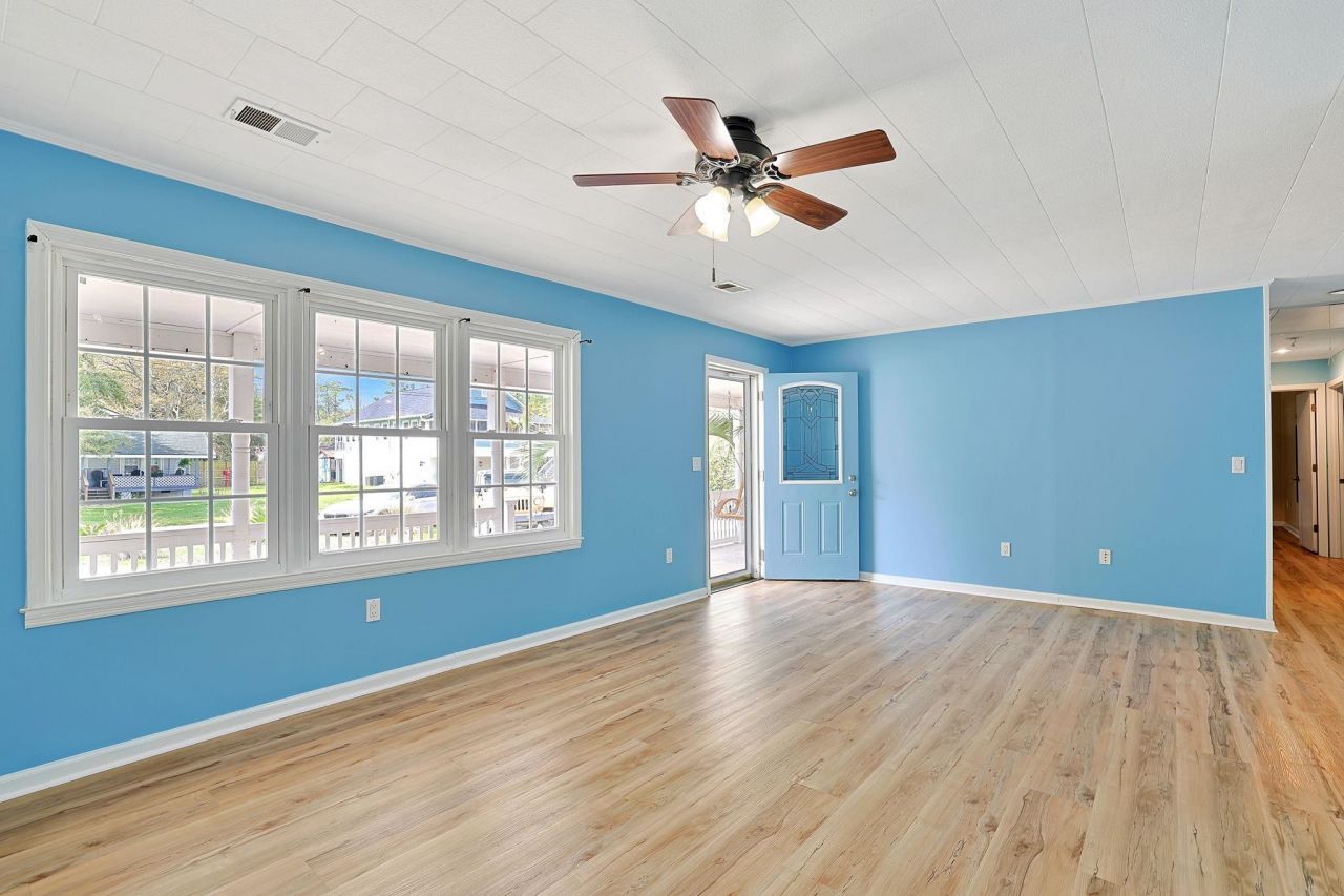 640 Belair Ave. Photo 4