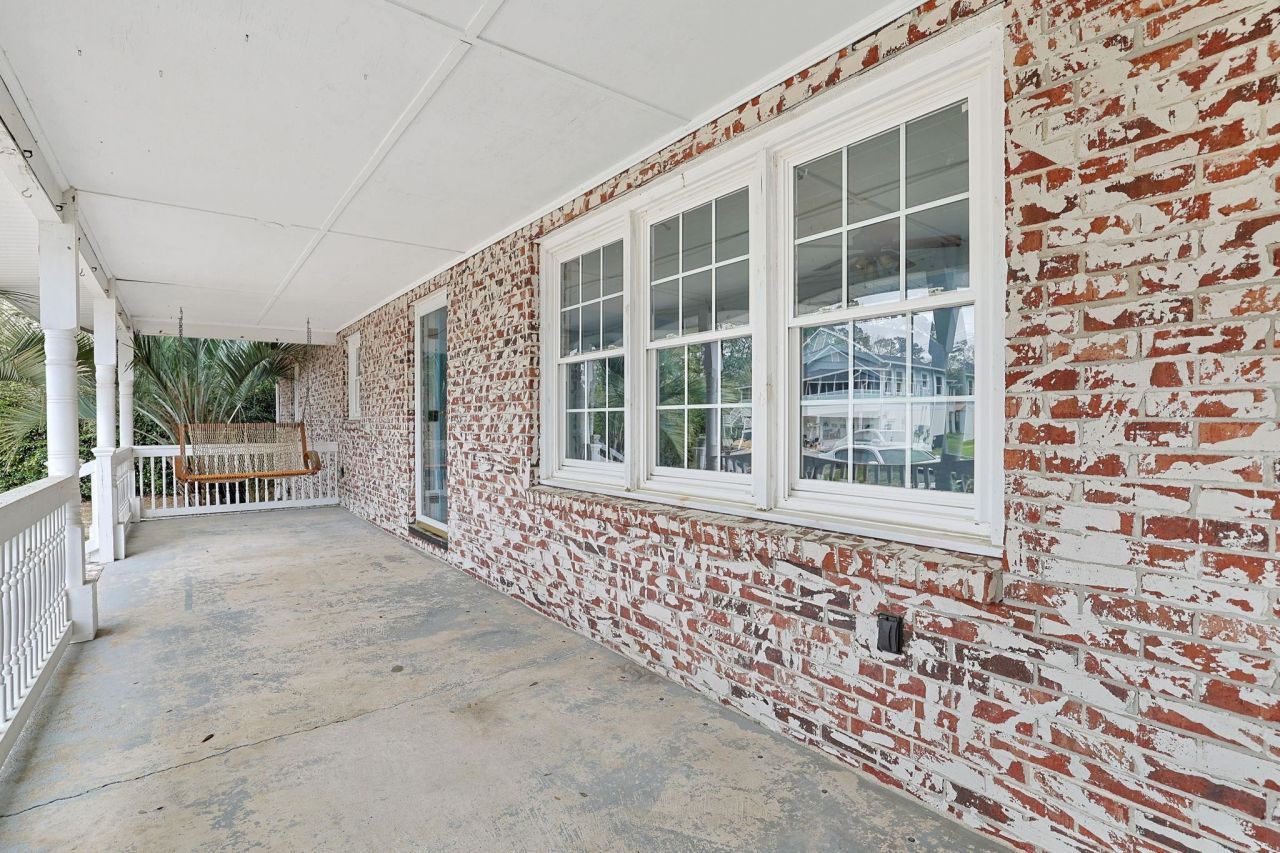 640 Belair Ave. Photo 42