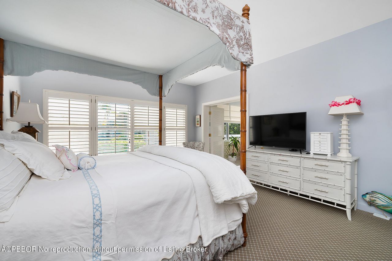 389 S Lake Drive, Unit 2D, Palm Beach, FL 33480 Photo