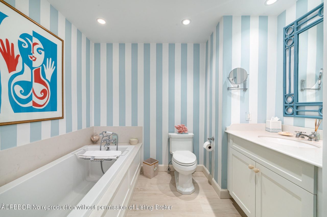 389 S Lake Drive, Unit 2D, Palm Beach, FL 33480 Photo