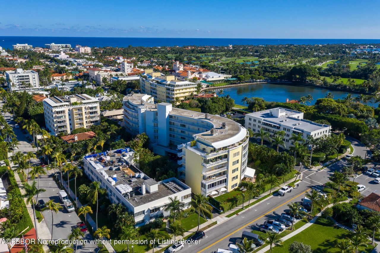 389 S Lake Drive, Unit 2D, Palm Beach, FL 33480 Photo