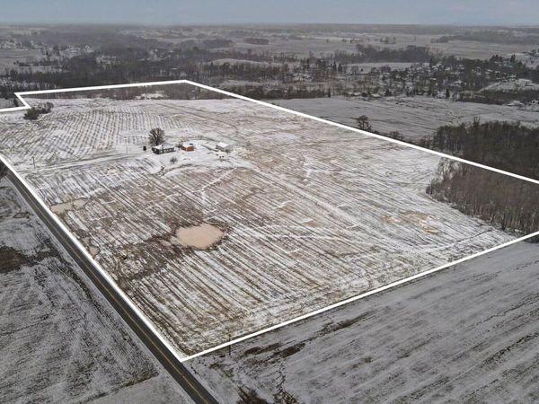 4659 Hendershot Avenue NW, Grand Rapids, MI 49544