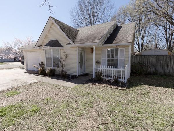 370 Colonial Drive, Marion, AR 72364