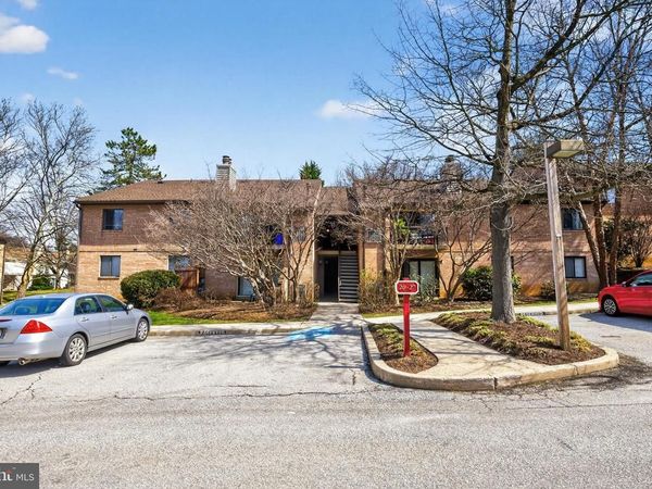 23 LE FORGE COURT, Unit 23, CHESTERBROOK, PA 19087