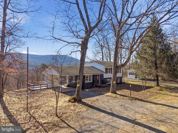 2280 PINE GROVE ROAD, BERKELEY SPRINGS, WV 25411