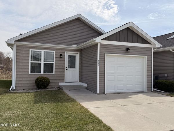 5733 Aurora Place , Sylvania, OH 43560