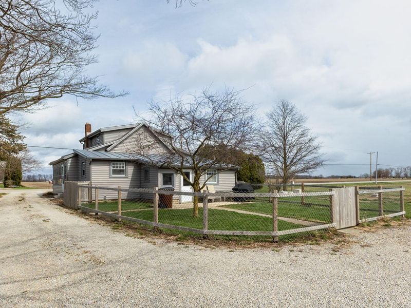 7627 Horatio-Harris Creek Road, Bradford, OH 45308 Photo 6