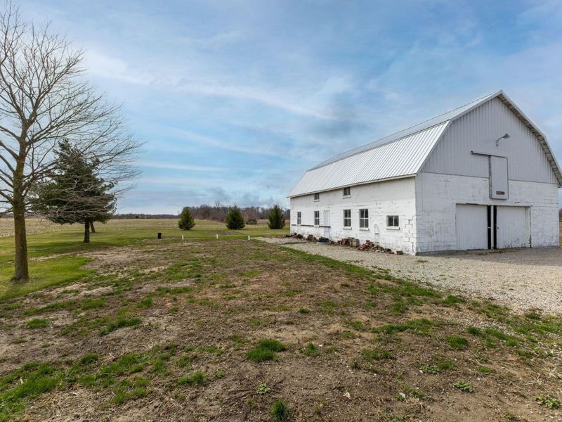 7627 Horatio-Harris Creek Road, Bradford, OH 45308 Photo 9