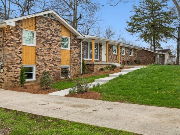 108 Crestmont Dr , Hendersonville, TN 37075