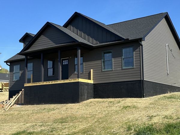 116 Crows Hill Drive, Gordonsville, TN 38563