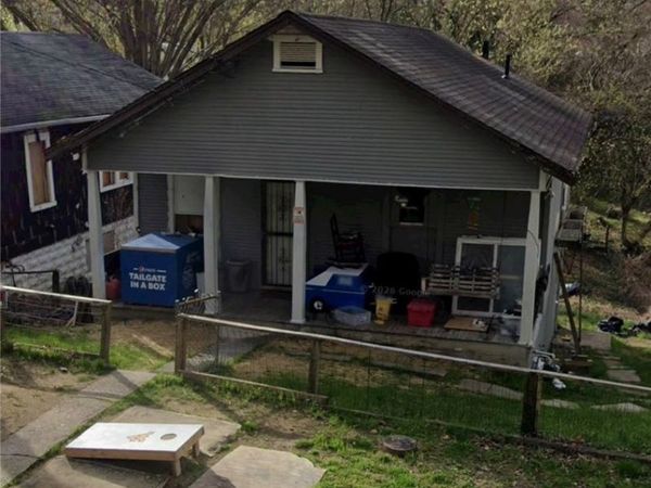 1128 Camden Drive, Charleston, WV 25302