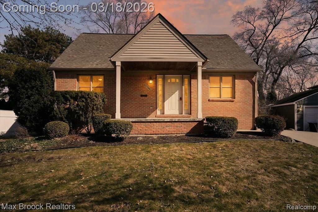 4414 Robinwood Avenue, Royal Oak, MI 48073 Main Photo