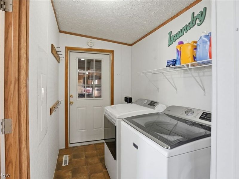 7923 Logan Thornville Road NE, Rushville, OH 43150 Photo 11