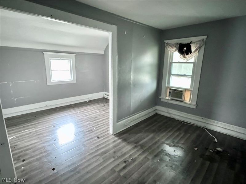 859 Whitcomb Road, Cleveland, OH 44110 Photo 12