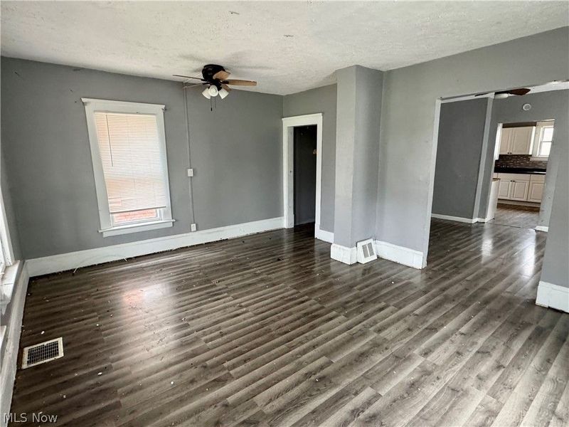 859 Whitcomb Road, Cleveland, OH 44110 Photo 5