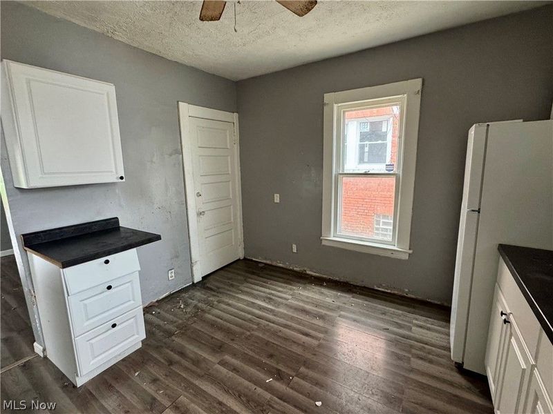 859 Whitcomb Road, Cleveland, OH 44110 Photo 9