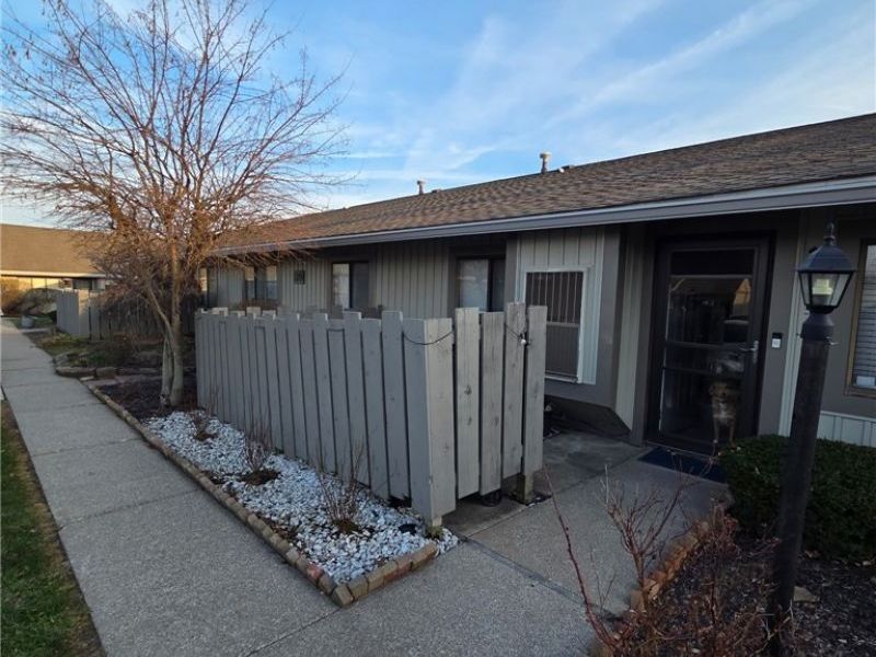 951 Kirkwall Drive, Akron, OH 44321 Photo 2