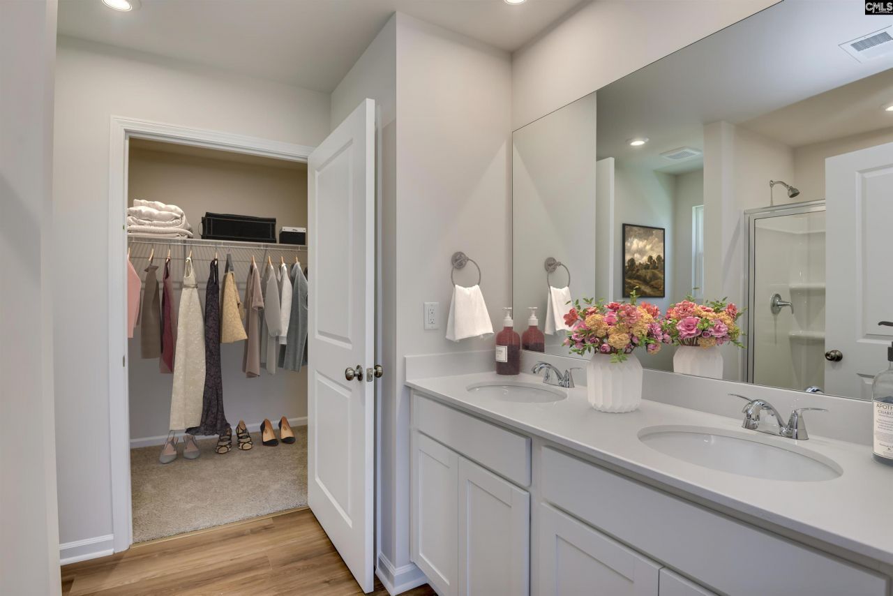 168 Kingfield Drive Photo 29