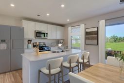 168 Kingfield Drive photo 4