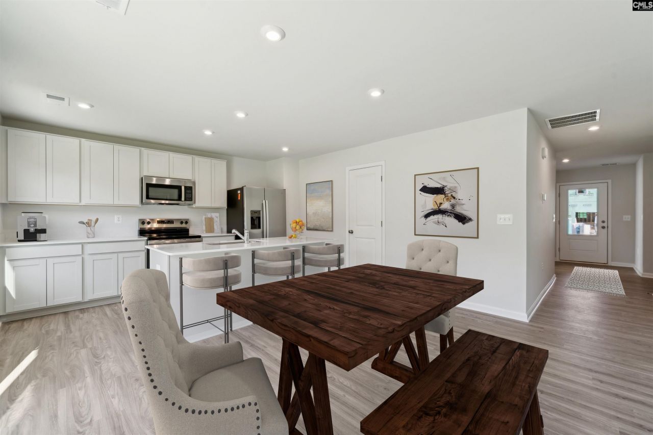 168 Kingfield Drive Photo 8