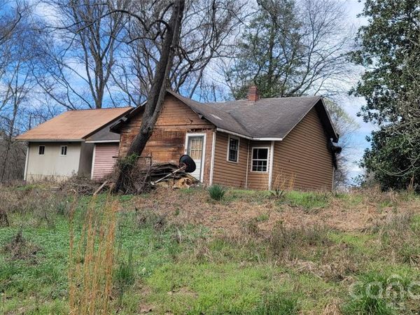 1939 River Road, Lincolnton, NC 28092