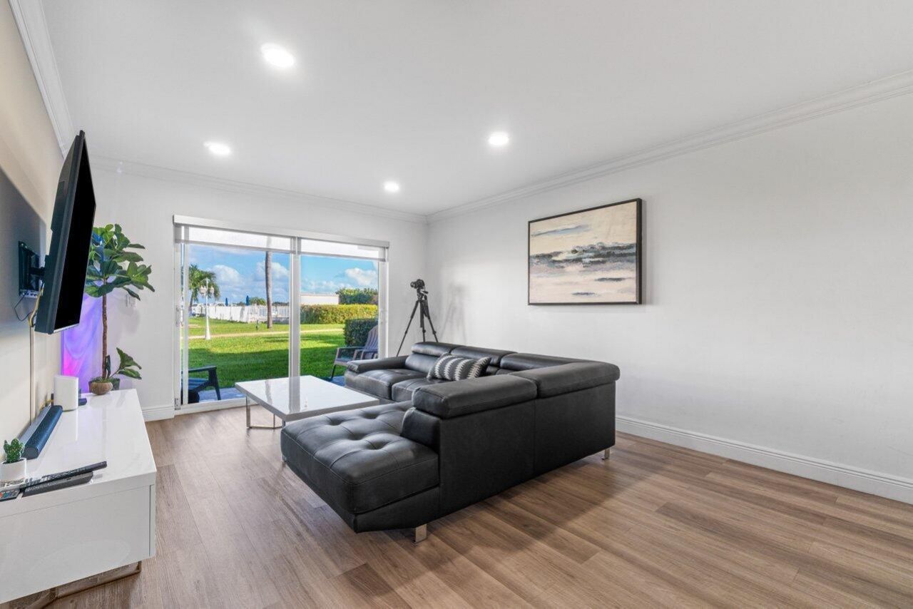 311 E Ocean Avenue, Unit 103, Lantana, FL 33462 Photo