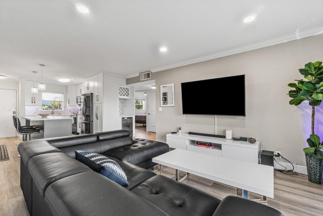 311 E Ocean Avenue, Unit 103, Lantana, FL 33462 Photo