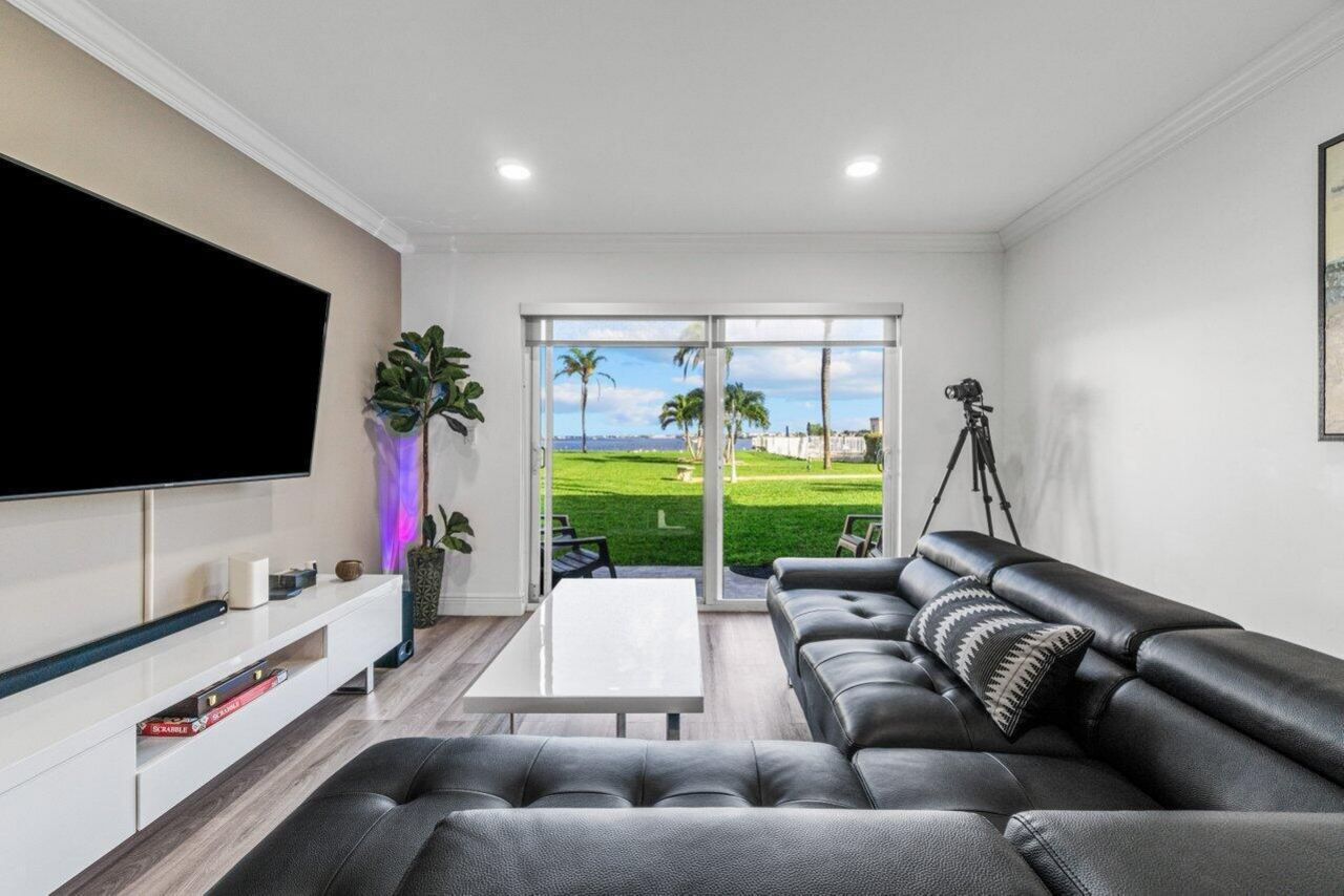 311 E Ocean Avenue, Unit 103, Lantana, FL 33462 Photo