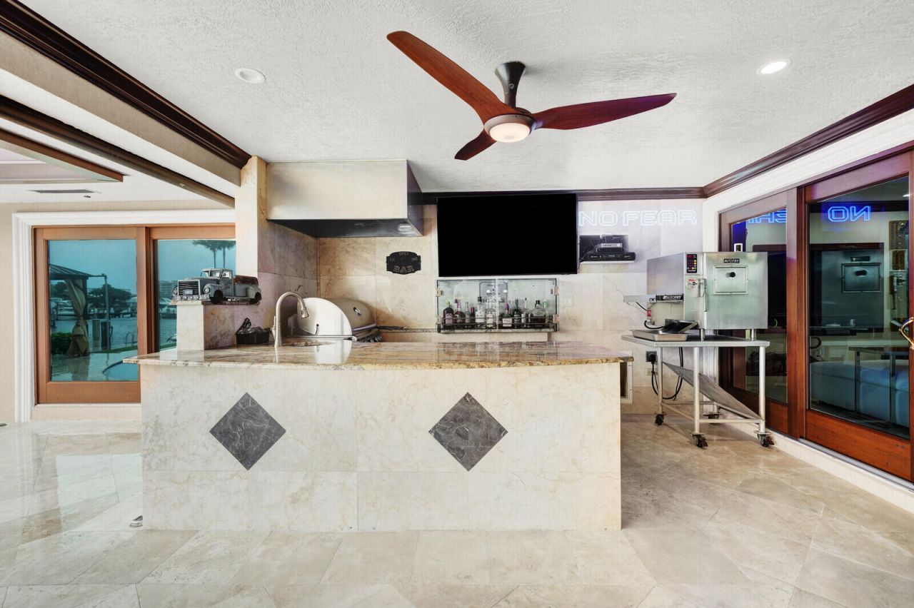 2810 NE 44th Street, Lighthouse Point, FL 33064 Photo