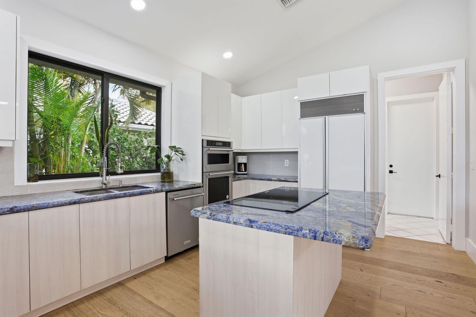 11180 Isle Brook Court, Wellington, FL 33414 Photo