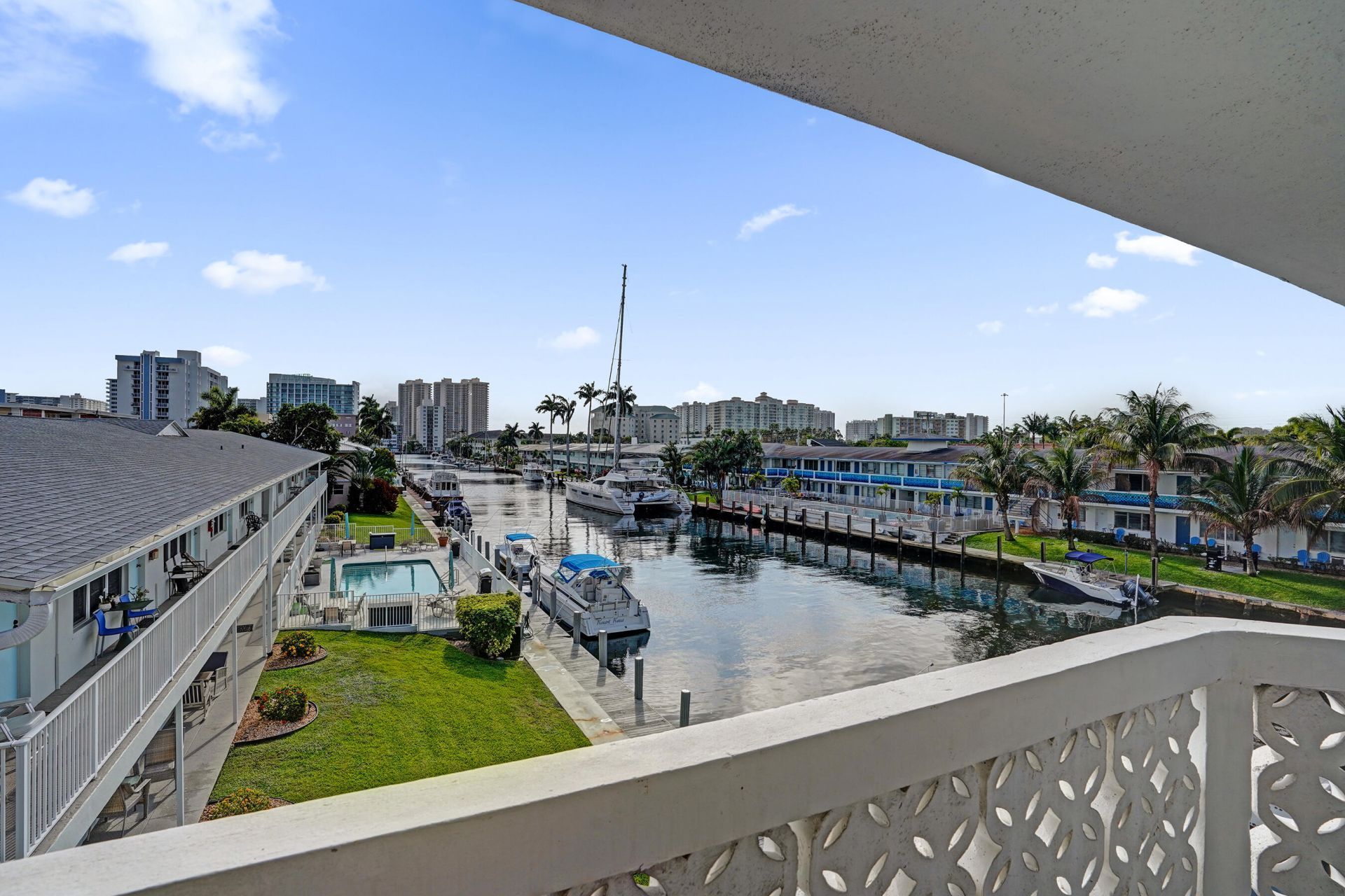 3220 Bayview Drive, Unit 315, Fort Lauderdale, FL 33306 Photo