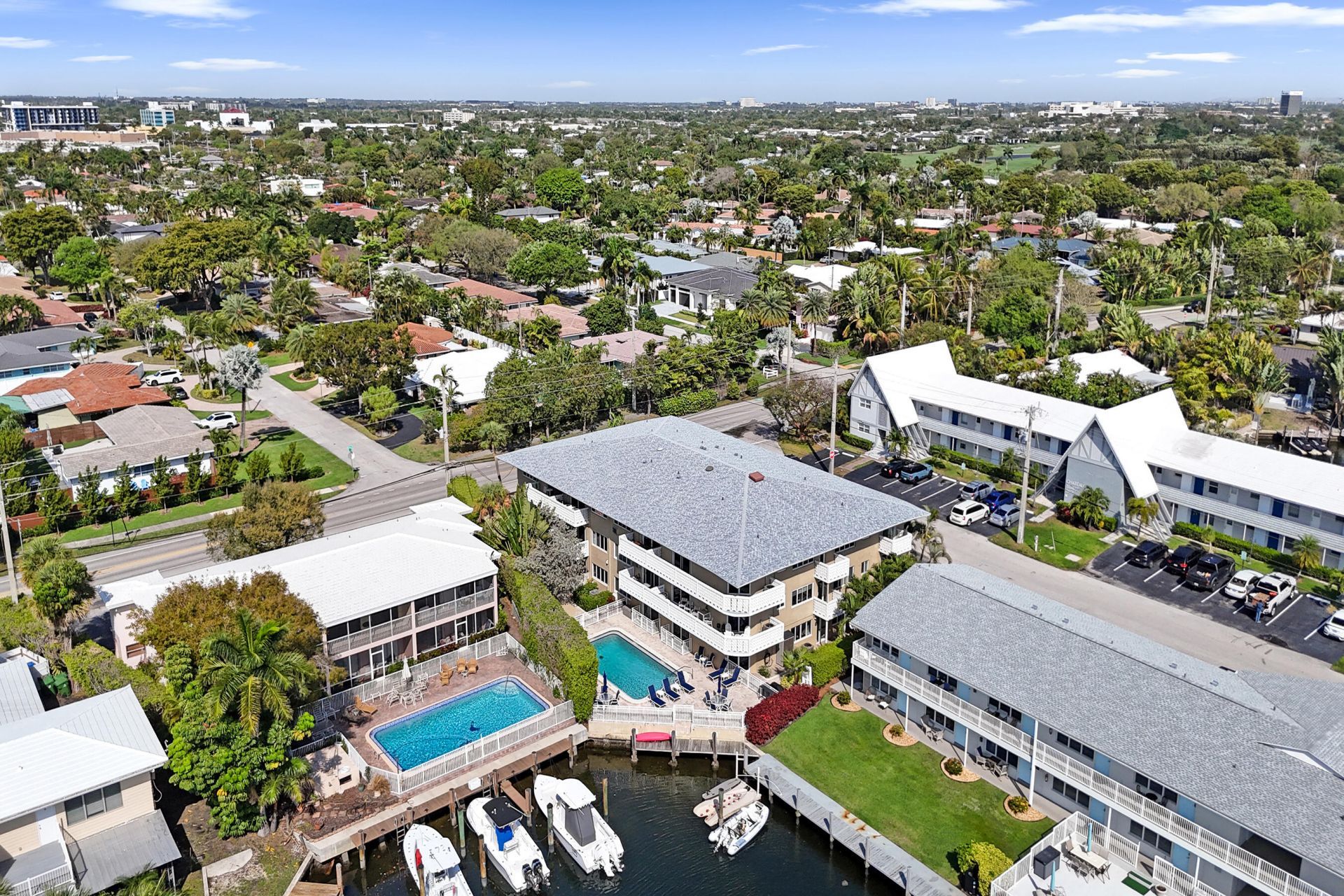 3220 Bayview Drive, Unit 315, Fort Lauderdale, FL 33306 Photo